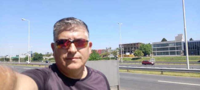 MARCELOD22 es una hombre de 52 años que busca amigos en Buenos Aires 