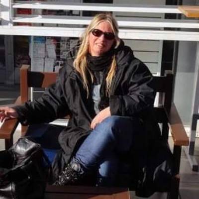 Conocer mujer de 58 años que vive en Lomas de Zamora 