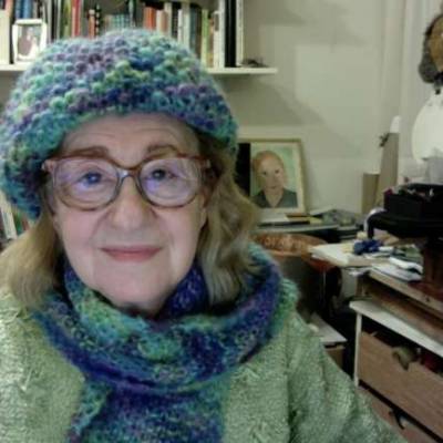 Conocer mujer de 74 años que vive en Belgrano 