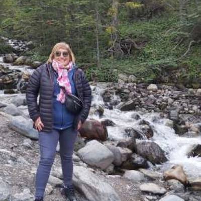 Conocer mujer de 59 años que vive en Boedo 