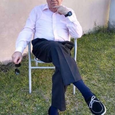 JN0659 es una hombre de 74 años que busca amigos en Buenos Aires 