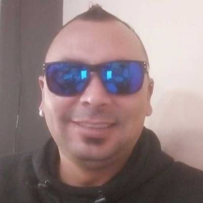 Conocer hombre de 41 años que vive en Florencio varela 