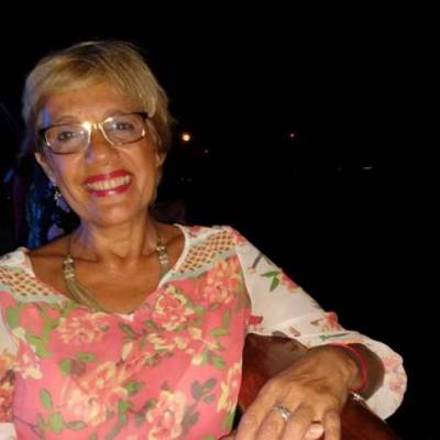 CRICA_93 es una mujer de 68 años que busca amigos en CABA 