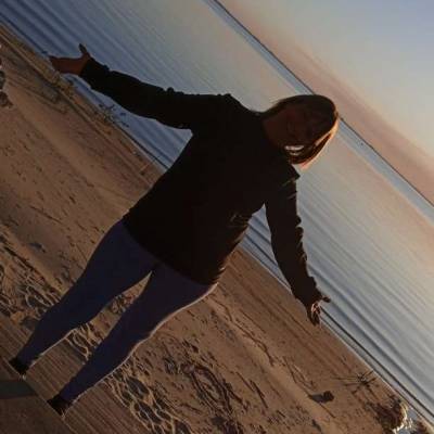 LULOAN es una mujer de 57 años que busca amigos en Montevideo 