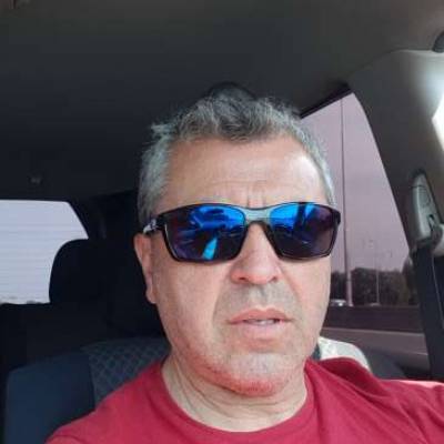 Conocer hombre de 54 años que vive en Pilar 