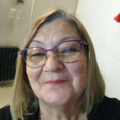 Conocer mujer de 67 años que vive en Pilar 