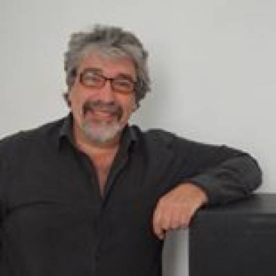 BIO.JO819 es una hombre de 69 años que busca amigos en CABA 