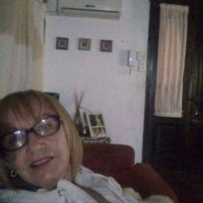 ALE29 es una mujer de 63 años que busca amigos en Buenos Aires 
