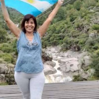 ALEJANDX24 es una mujer de 55 años que busca amigos en Buenos Aires 