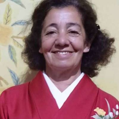 Conocer mujer de 64 años que vive en Córdoba 
