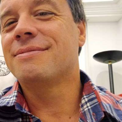 Conocer hombre de 51 años que vive en Lomas de Zamora 