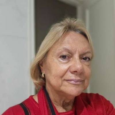 Conocer mujer de 75 años que vive en Tigre 