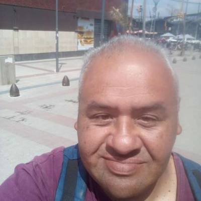 EFRAINV es una hombre de 54 años que busca amigos en Buenos Aires 