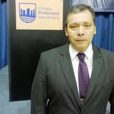VIC21 es una hombre de 56 años que busca amigos en CABA 