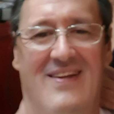 Conocer hombre de 63 años que vive en Caballito 