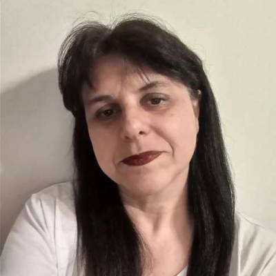 PAULAVR es una mujer de 53 años que busca amigos en CABA 