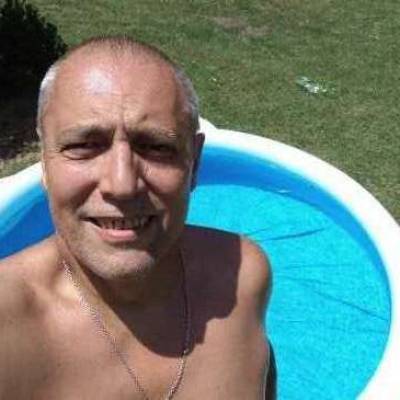 Conocer hombre de 58 años que vive en Villa Ortuzar 
