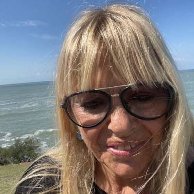 MILENA12 es una mujer de 68 años que busca amigos en Buenos Aires 
