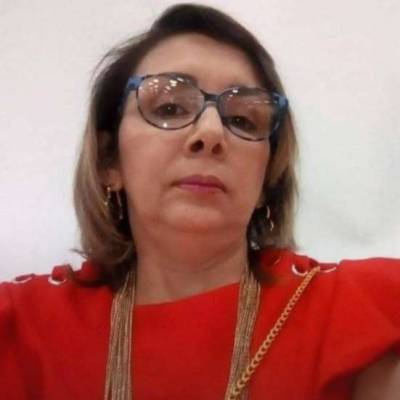 Conocer mujer de 58 años que vive en Bucaramanga 