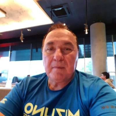 Conocer hombre de 68 años que vive en Vicente Lopez 