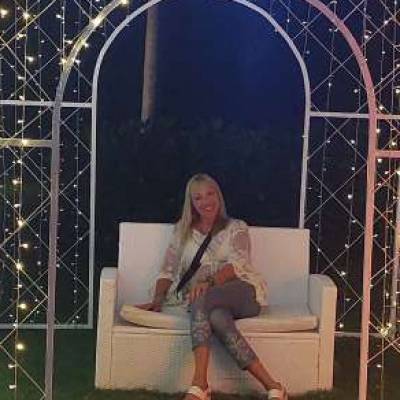 Conocer mujer de 59 años que vive en Villa Devoto 