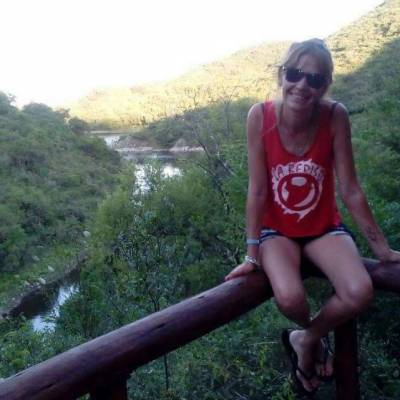 Conocer mujer de 48 años que vive en Cañon del Atuel 