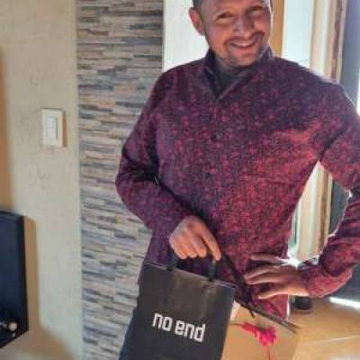 PROFEJON es una hombre de 45 años que busca amigos en Buenos Aires 