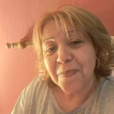 Conocer mujer de 58 años que vive en Ezeiza 