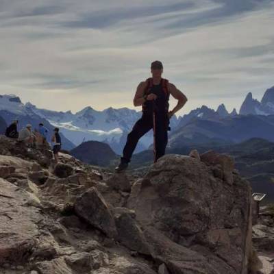 Conocer hombre de 56 años que vive en Monte Castro 
