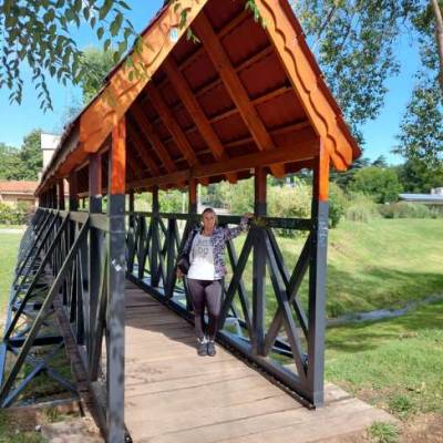 Conocer mujer de 60 años que vive en Vicente Lopez 