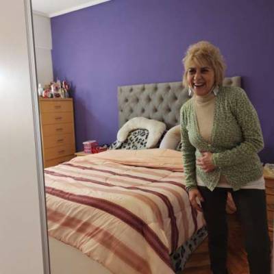 Conocer mujer de 64 años que vive en Recoleta 