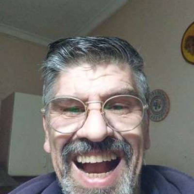 ALEJANDRO2021 es una hombre de 62 años que busca amigos en Buenos Aires 