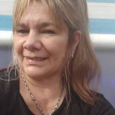 Conocer mujer de 56 años que vive en Corrientes 