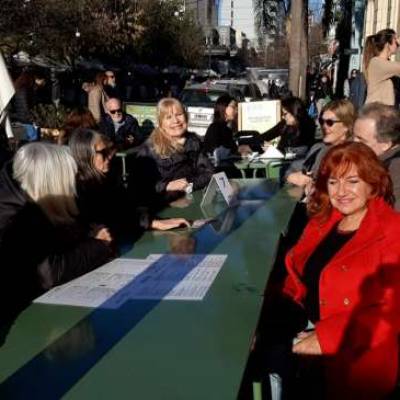 GLAM8 es una mujer de 61 años que busca amigos en CABA 