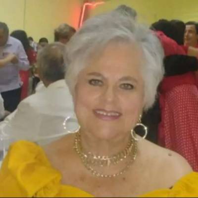 Conocer mujer de 73 años que vive en Guadalajara 