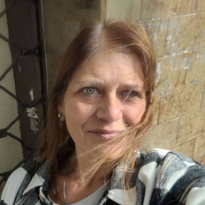Conocer mujer de 52 años que vive en Belgrano 