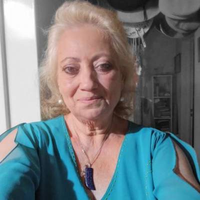 LAURAELEN es una mujer de 61 años que busca amigos en Buenos Aires 