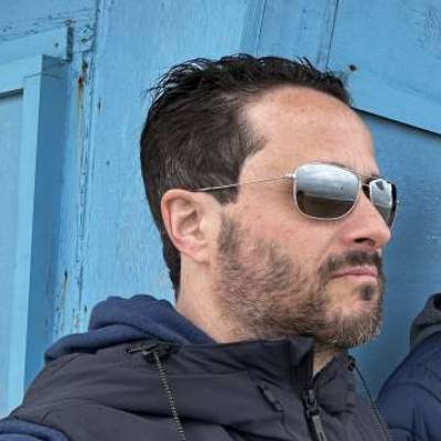 Conocer hombre de 46 años que vive en Haedo 