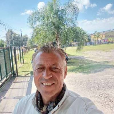 COLMAN117 es una hombre de 59 años que busca amigos en Buenos Aires 