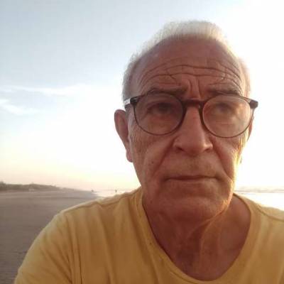 Conocer hombre de 66 años que vive en Mar del Tuyu 
