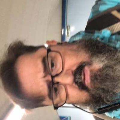 Conocer hombre de 51 años que vive en Madrid 