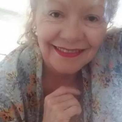 LILI55HOLA es una mujer de 68 años que busca amigos en Buenos Aires 