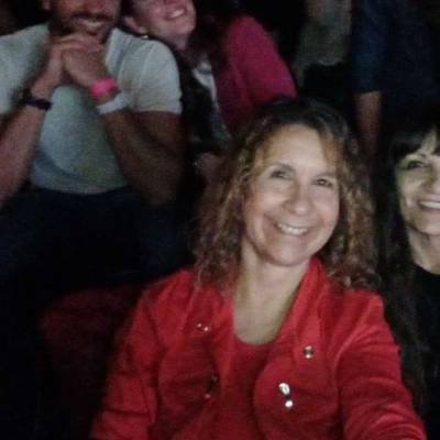 Conocer mujer de 56 años que vive en Hurlingham 