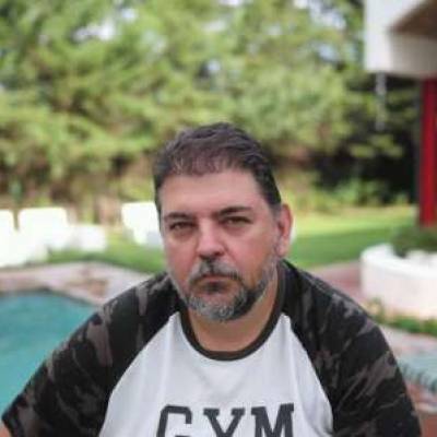 Conocer hombre de 53 años que vive en Lomas de Zamora 