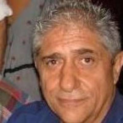 Conocer hombre de 67 años que vive en Hurlingham 