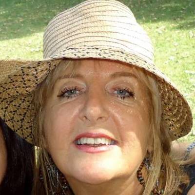 Conocer mujer de 69 años que vive en Lomas de Zamora 