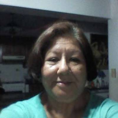 Conocer mujer de 67 años que vive en San Cristobal 