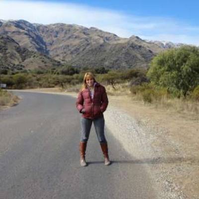 Conocer mujer de 58 años que vive en San Miguel 