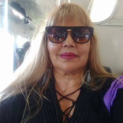 Conocer mujer de 67 años que vive en Almagro 