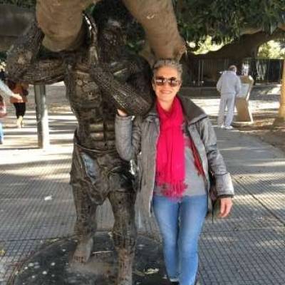 Conocer mujer de 65 años que vive en San Cristobal 
